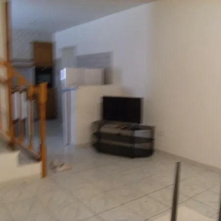 Maison De Village